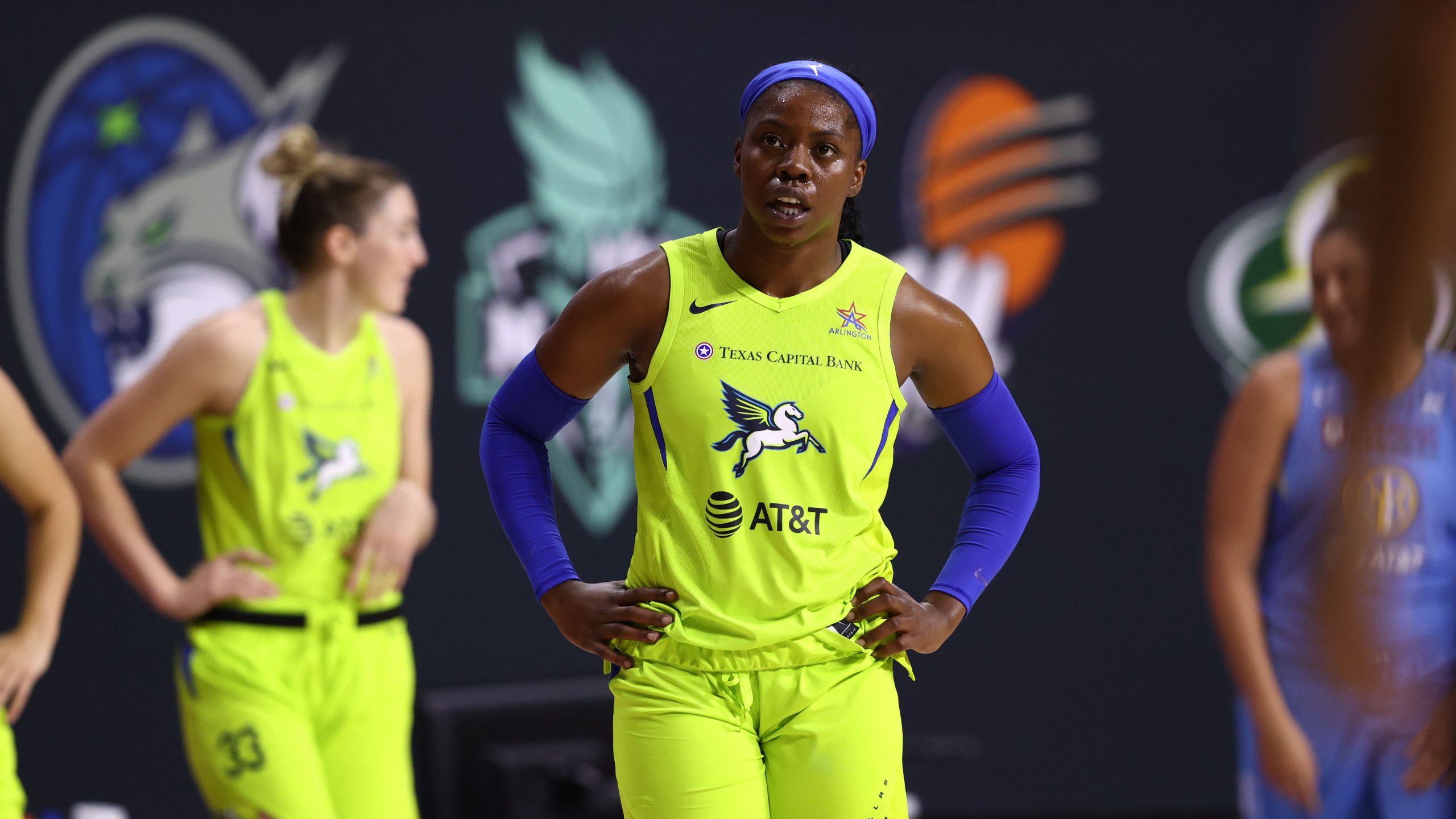 Cheyenne Parker Scores 23 Points, Sky Beat Wings 95-88