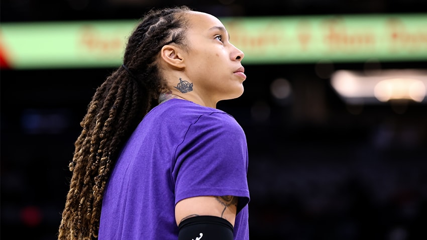 Phoenix Mercury Re-Sign Brittney Griner