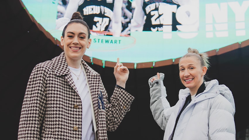 New York Liberty Land Historic Duo of Breanna Stewart &amp; Courtney Vandersloot In Free Agency